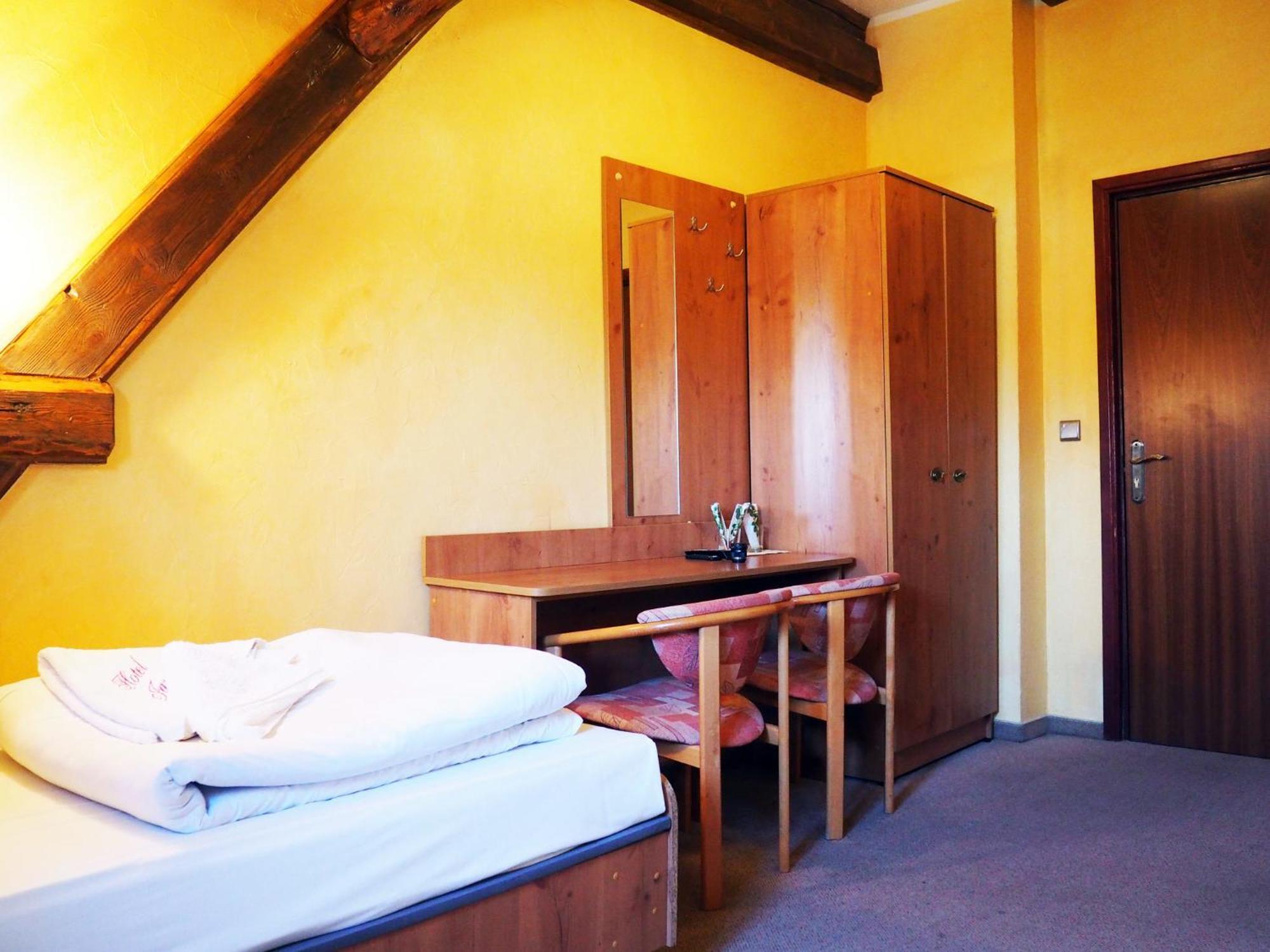 Hotel Jan Zgorzelec Phòng bức ảnh