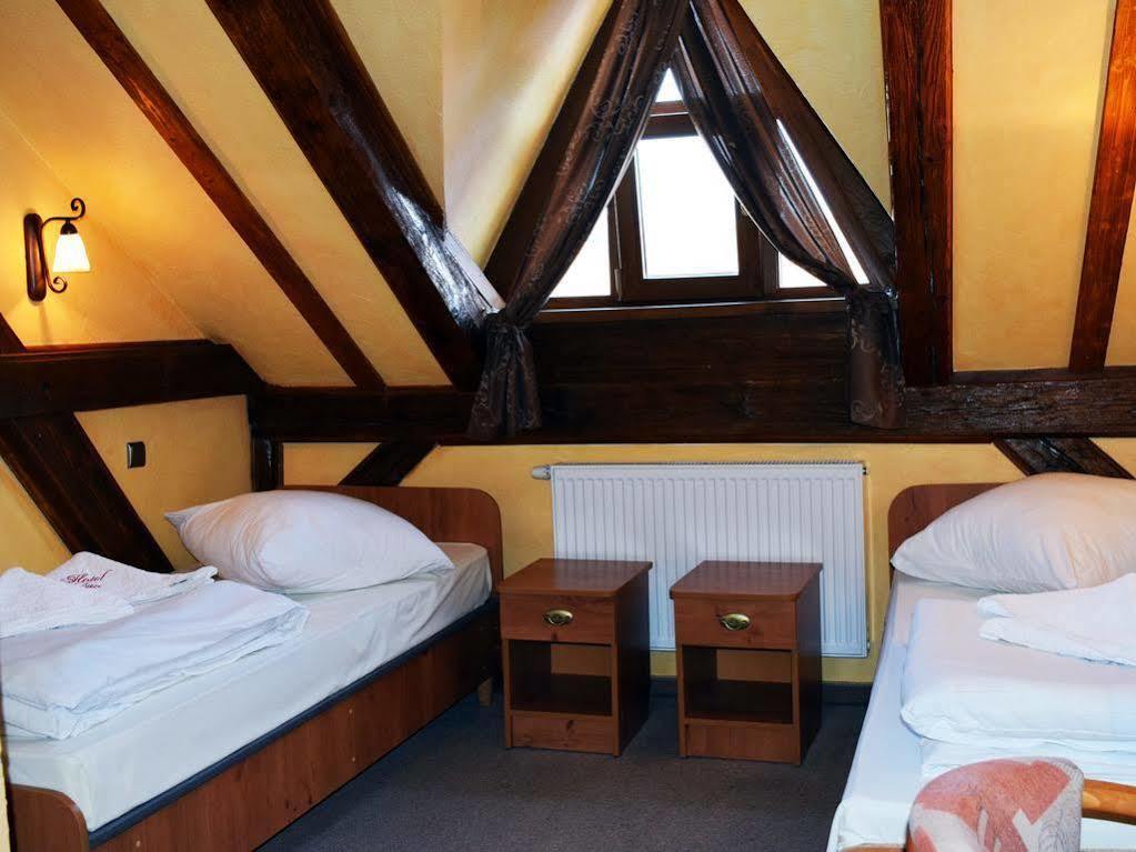 Hotel Jan Zgorzelec Ngoại thất bức ảnh
